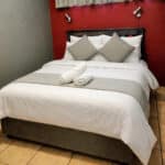 Self-Catering 5 Bed Family Room En-Suite
